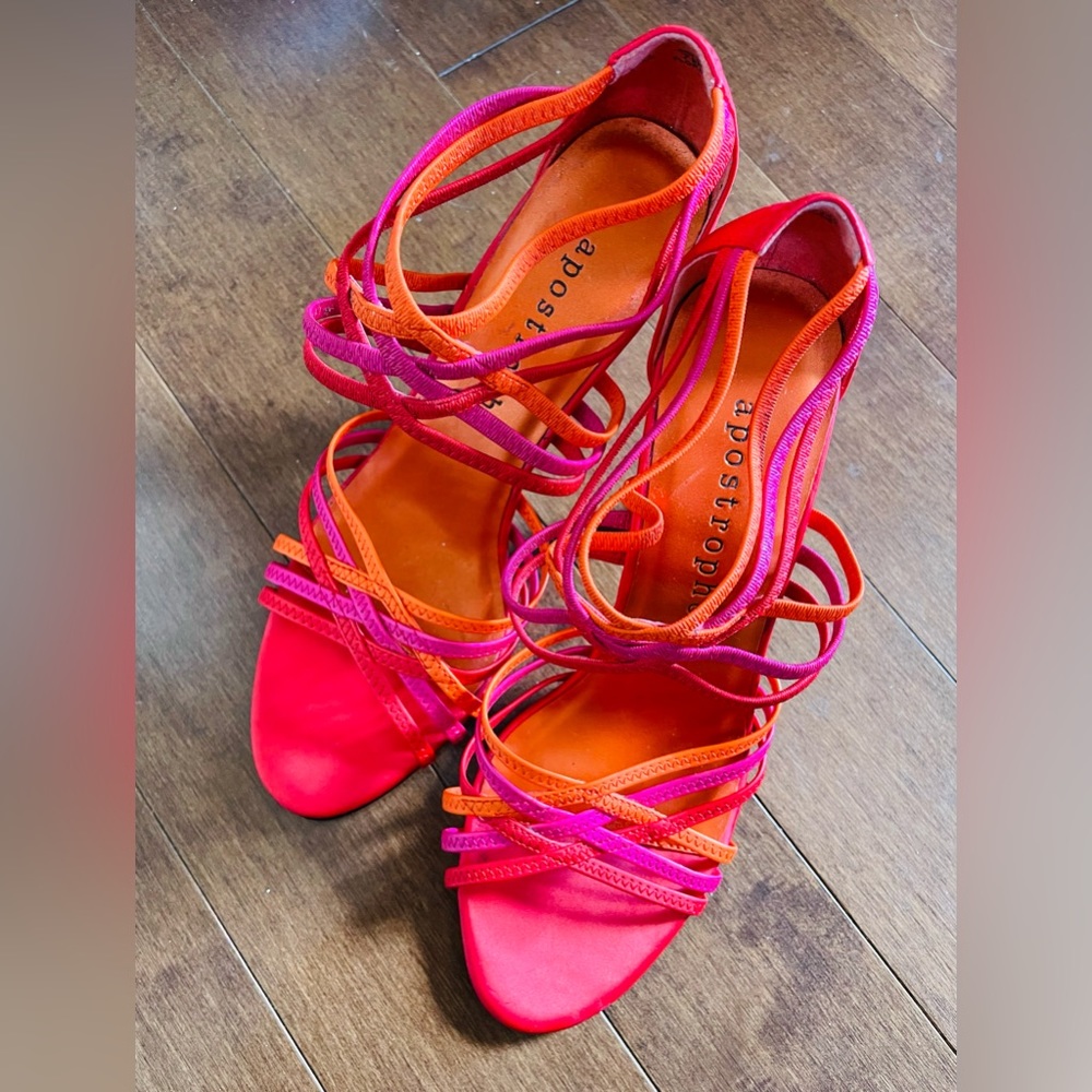 New Apostrophe heels 7.5m red purple orange elastic straps